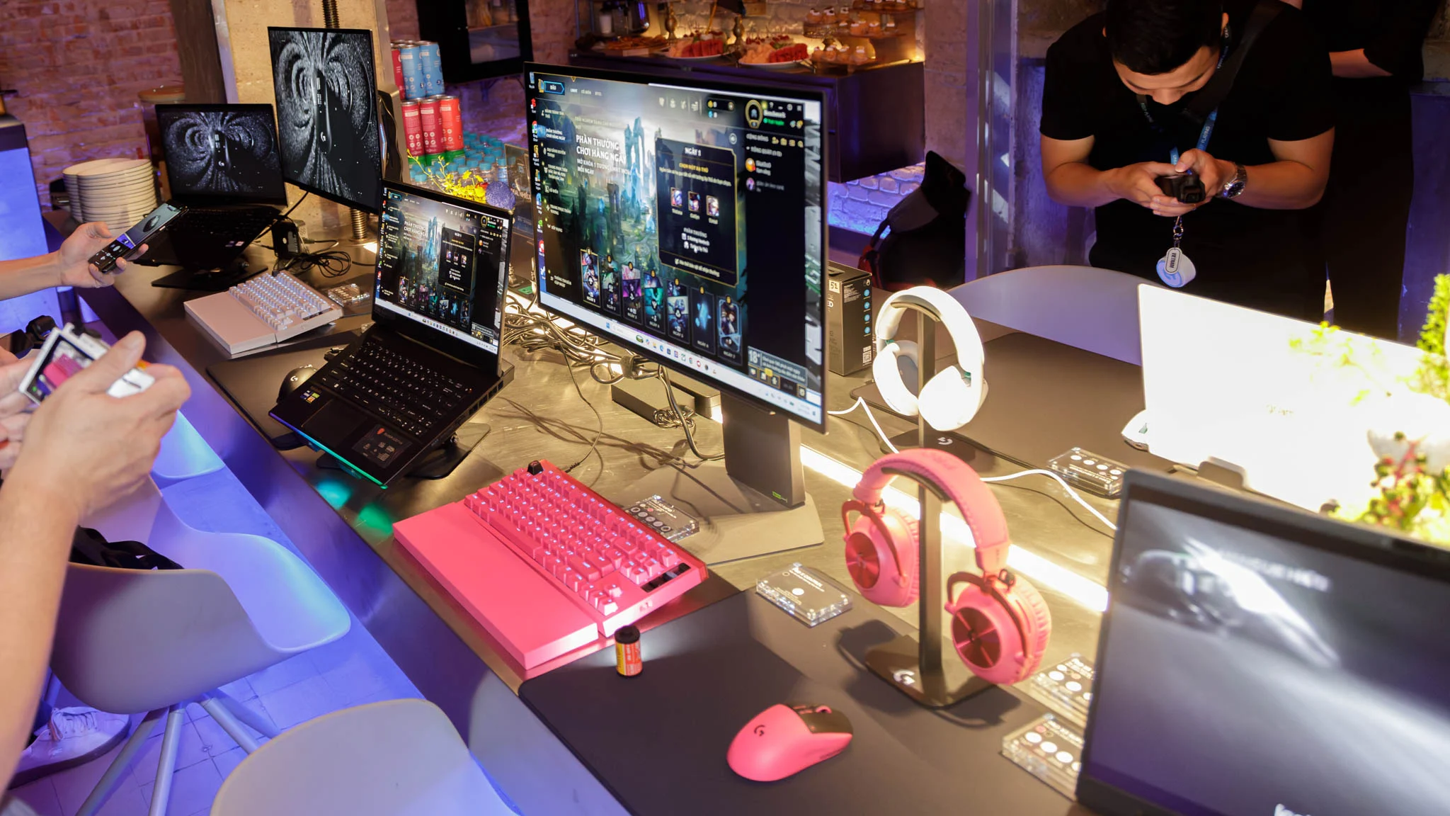 Logitech G Play: Switch từ tính và 8.000 Hz định nghĩa lại gaming gear