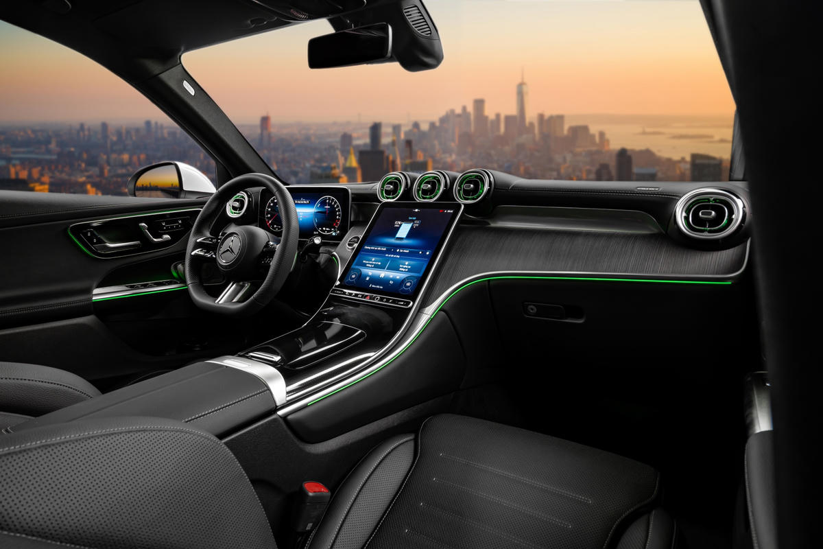 Mercedes-Benz GLC 350e 4MATIC: cú ra quân chiến lược trong cuộc chơi SUV hạng sang PHEV