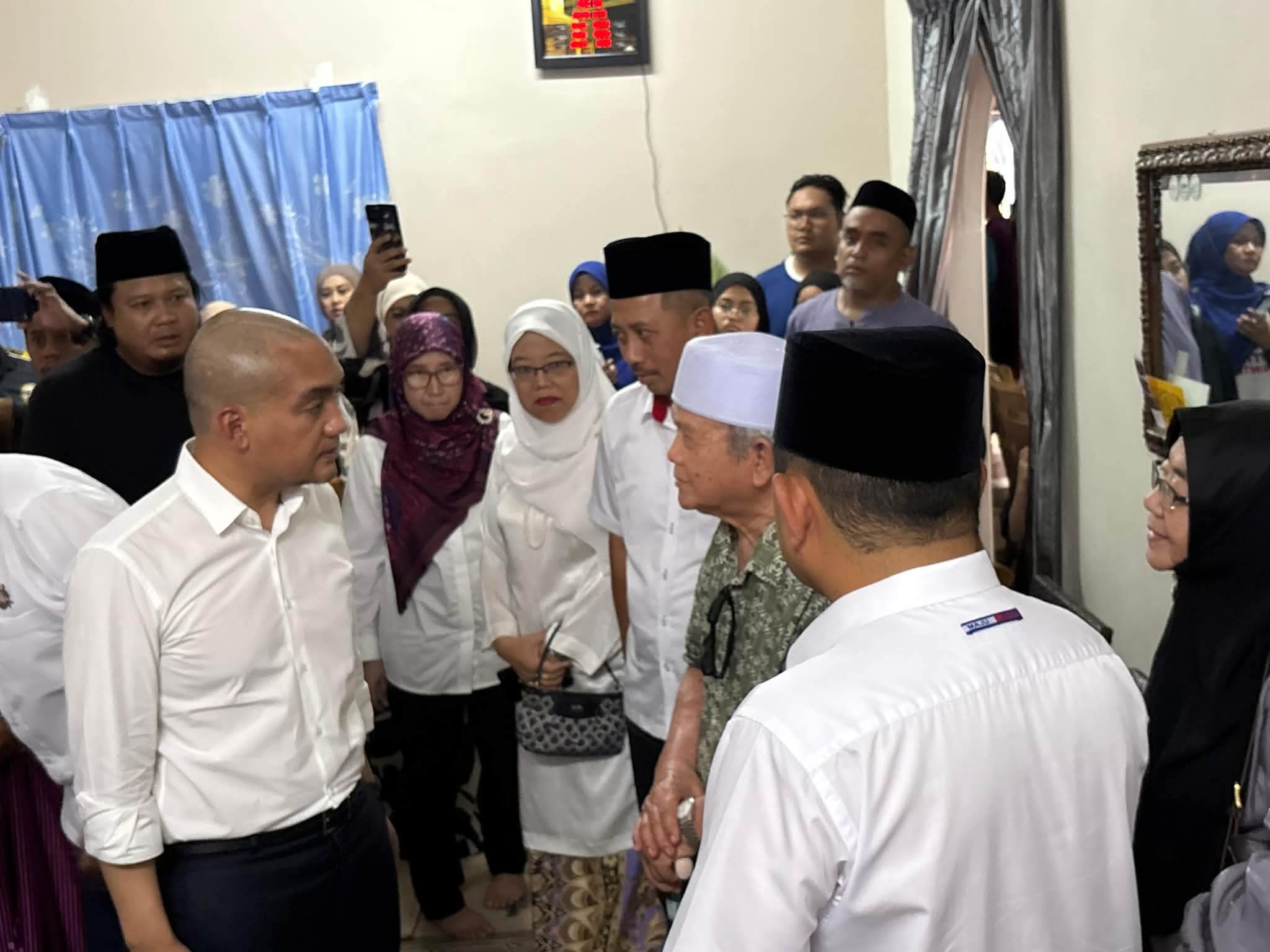 Rumah Adalah Sekolah Pertama: Ibu Bapa Benteng Sahsiah Anak