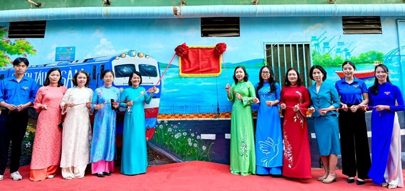 Học sinh khám phá di sản qua trò chơi và trải nghiệm trực tiếp