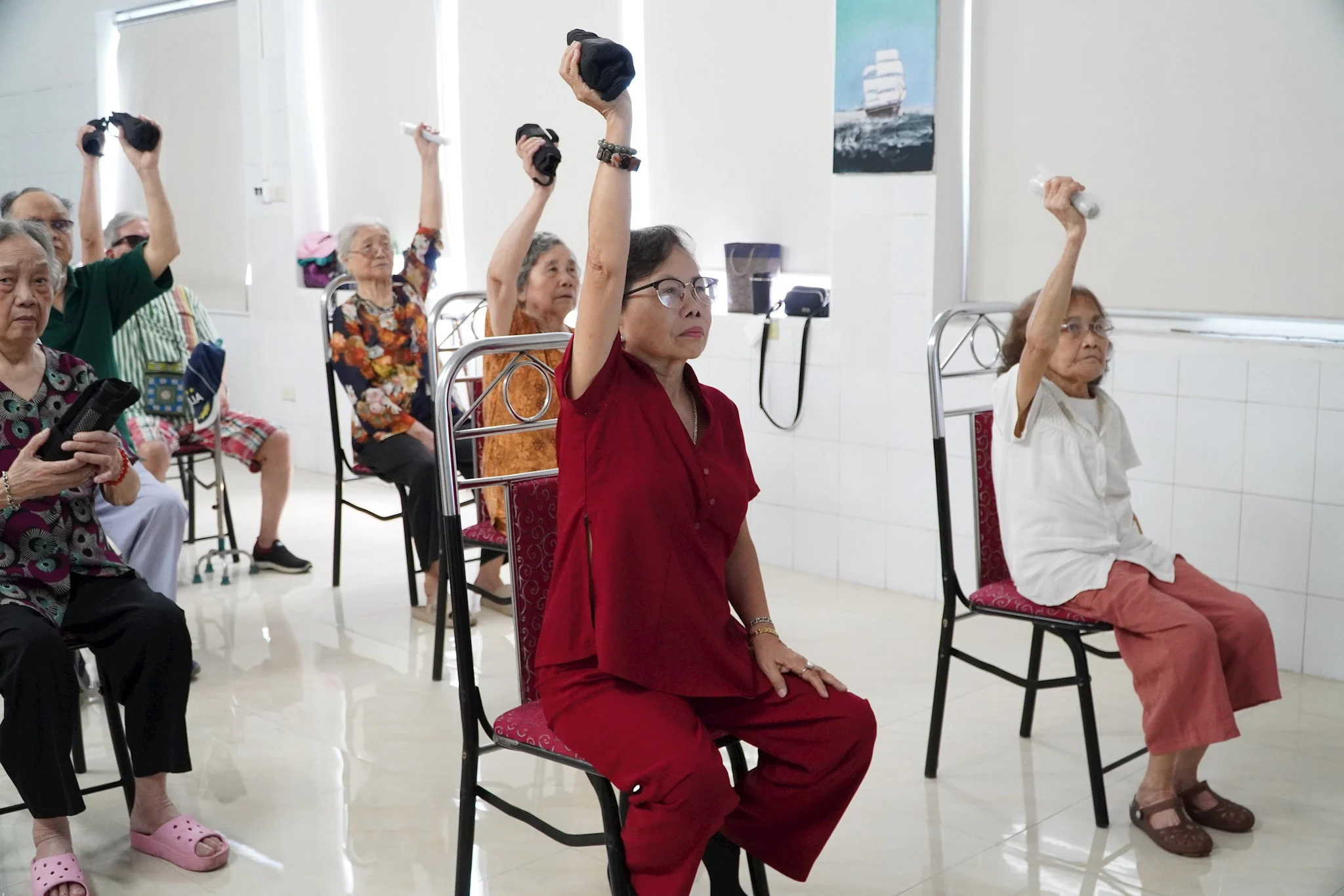 Mục tiêu sống khỏe trên 71 năm và bài toán chất lượng dân số