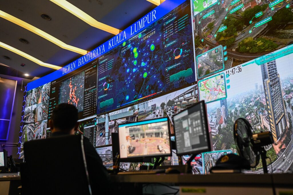 Pusat Kawalan CCTV Pintar: Tonggak Baharu Respons Bencana dan Jenayah