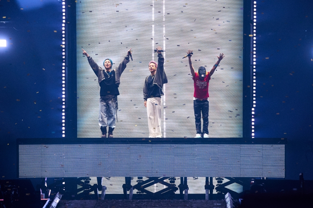 BIGBANG tái hợp tại Taipei Dome: 120.000 khán giả và khoảnh khắc quỳ gối lịch sử