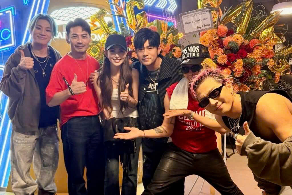 BIGBANG tái hợp tại Taipei Dome: 120.000 khán giả và khoảnh khắc quỳ gối lịch sử
