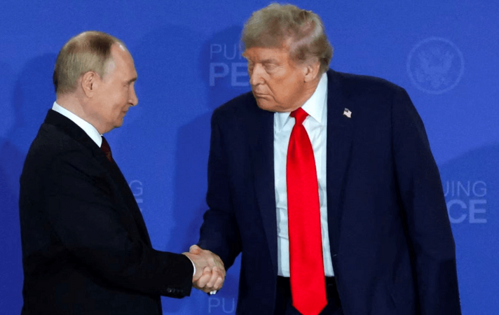 Thỏa thuận dầu diesel Nga của Trump khoét sâu rạn nứt với châu Âu
