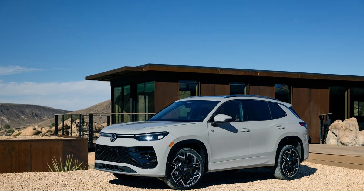Volkswagen Tiguan giá 1,3 tỷ: cơ hội hay bất lợi trong SUV hạng C?