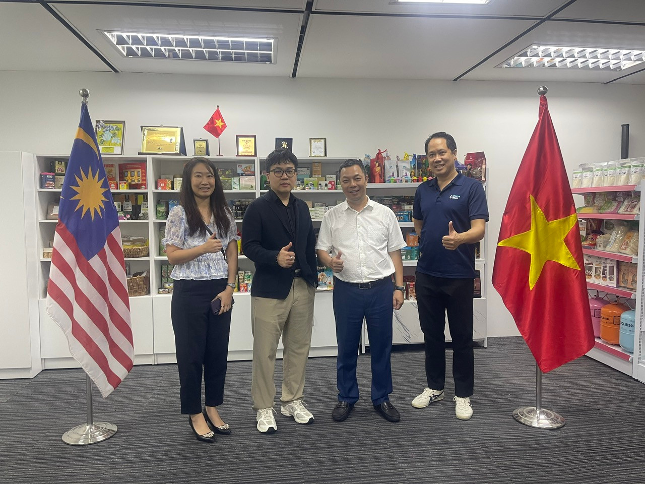 Thương mại Việt Nam - Malaysia tăng trưởng 44%: Cơ hội và sức ép tái cân bằng
