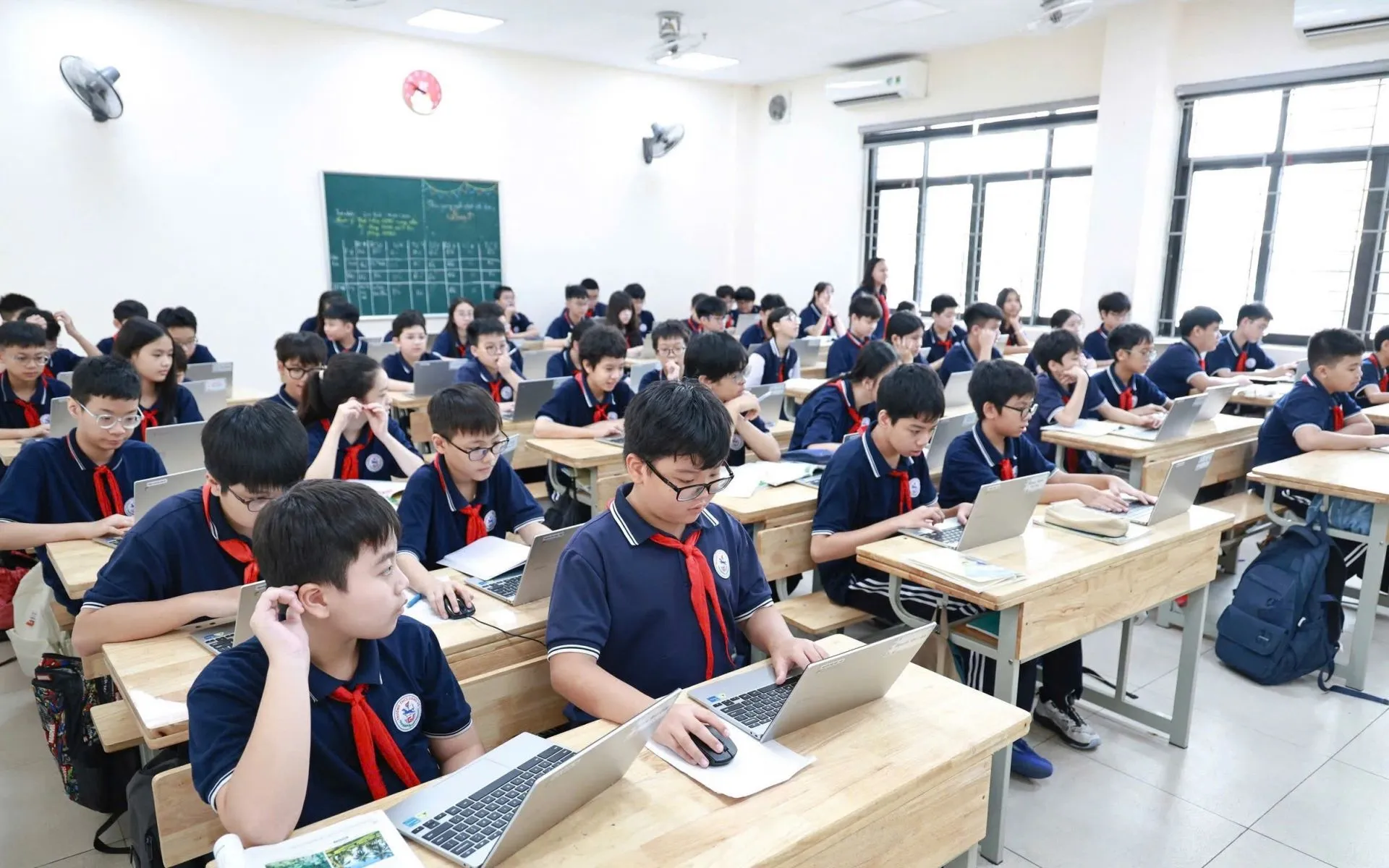 Trường học số với mô hình một học sinh một laptop: Kinh nghiệm từ Giảng Võ