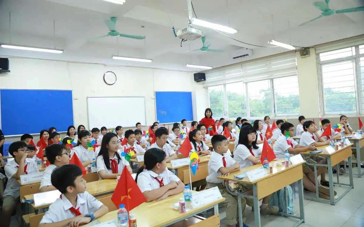 Thông tư 85: Ranh giới giữa hoạt động tăng cường và dạy thêm núp bóng