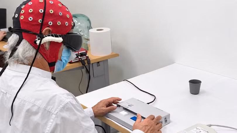Ánh sáng kiểm soát não bộ: Quang di truyền học và cuộc cách mạng nghiên cứu thần kinh
