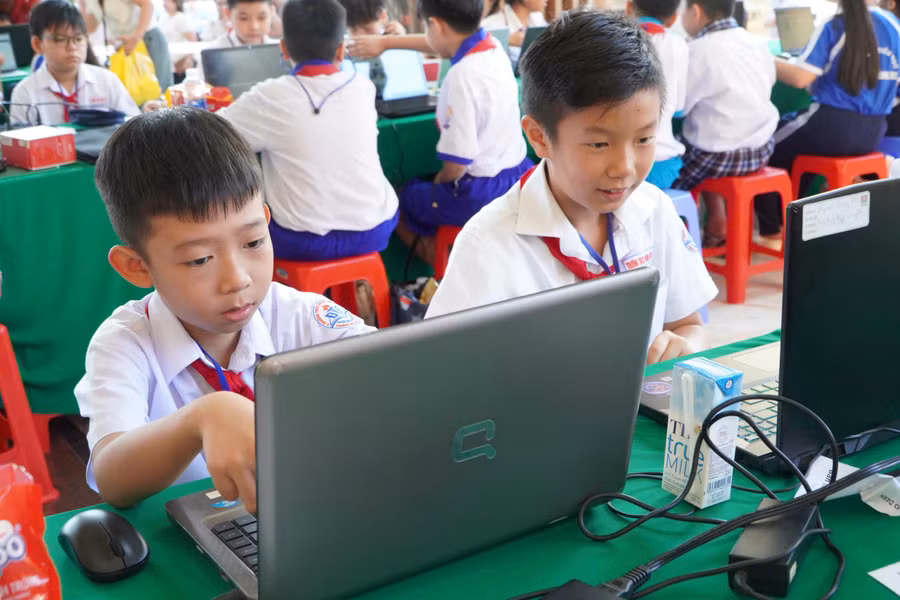 172 học sinh tỏa sáng tại cuộc thi Robotics Challenge ở STEM Talent Cần Thơ