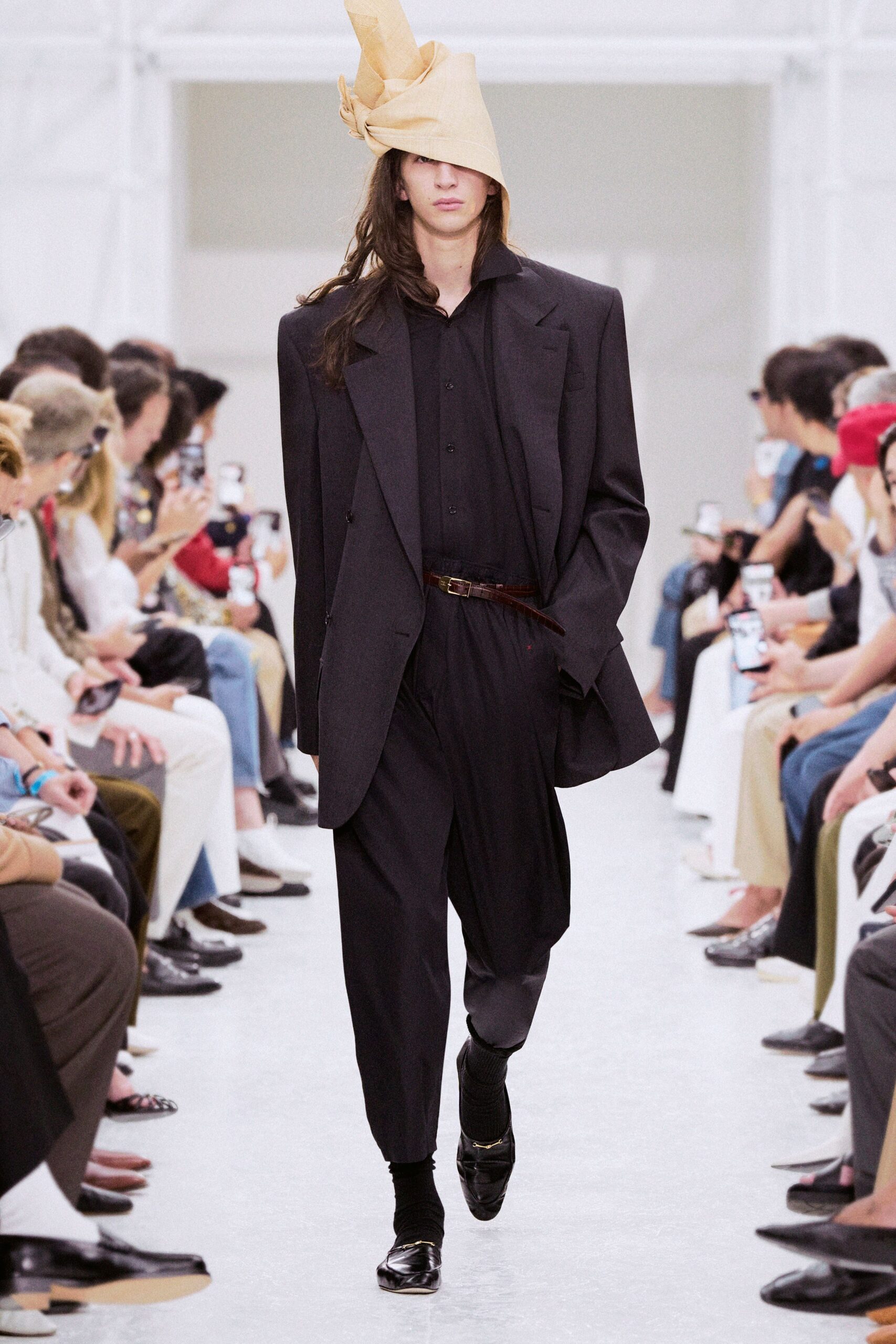 Michael Rider và cuộc cách mạng phong cách công sở tại Celine