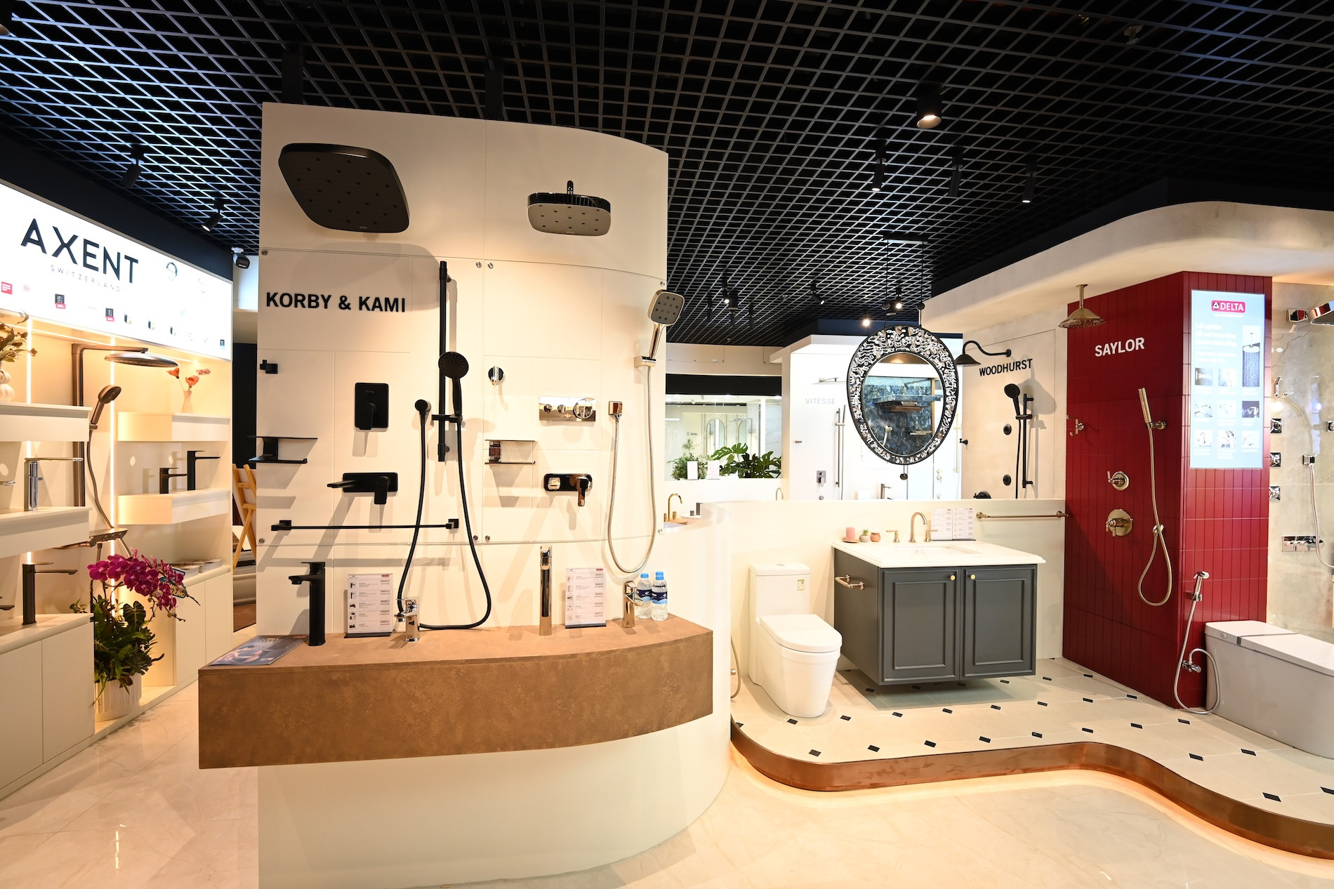 AA Deco và Uuviet Solutions: cuộc đua tái định nghĩa showroom nội thất cao cấp