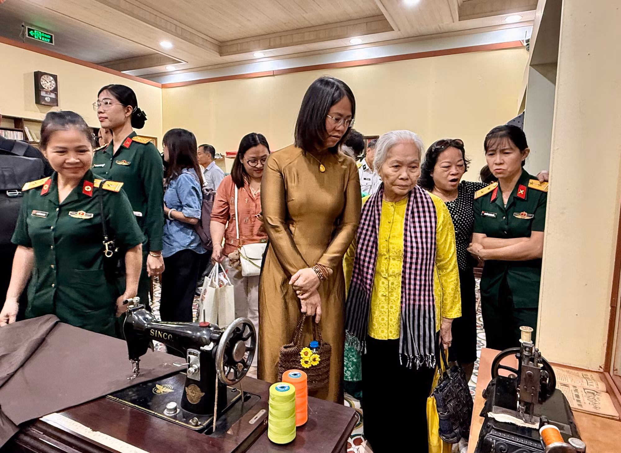 Áo bà ba: Di sản phương Nam và phong cách sống mới