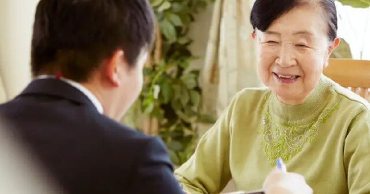 Thiết lập ranh giới lành mạnh với con trưởng thành để giữ bình yên gia đình