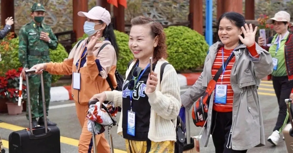 Miễn visa cho du khách Trung Quốc theo đoàn đến Khánh Hòa: cơ hội và thách thức