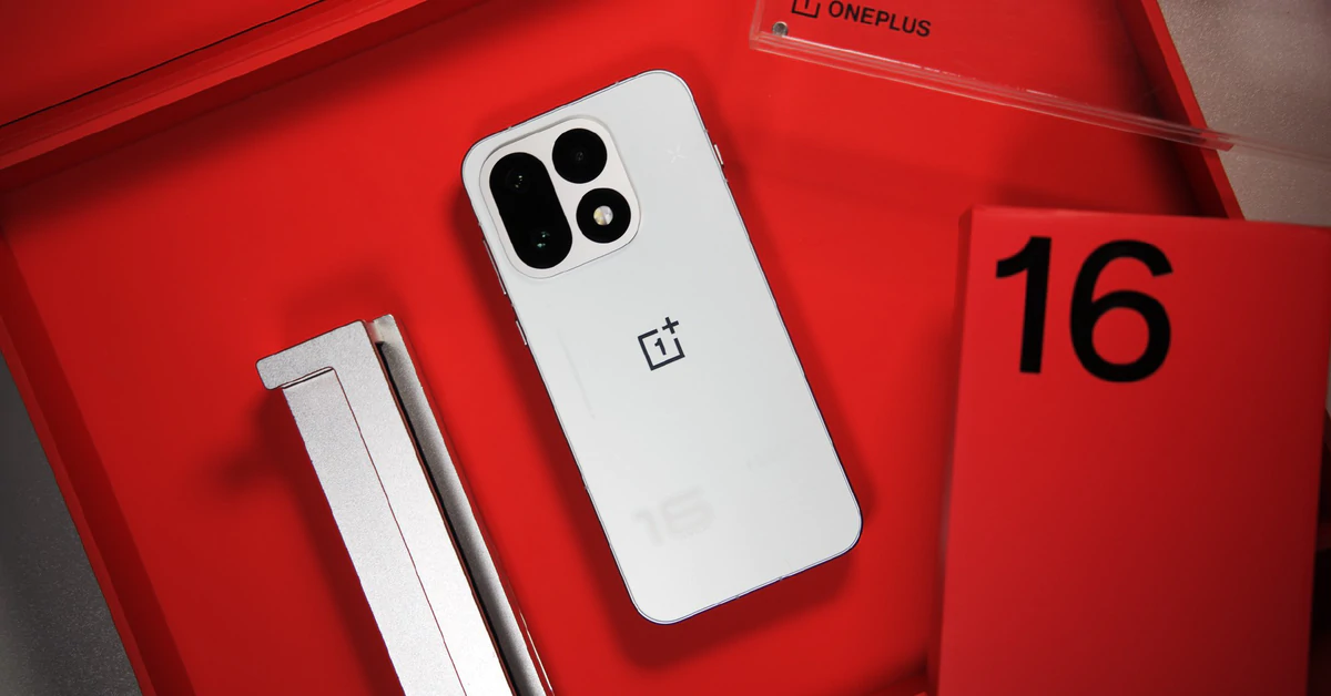 OnePlus 16: có nên nâng cấp từ Galaxy S24 Ultra và iPhone 15 Pro Max?
