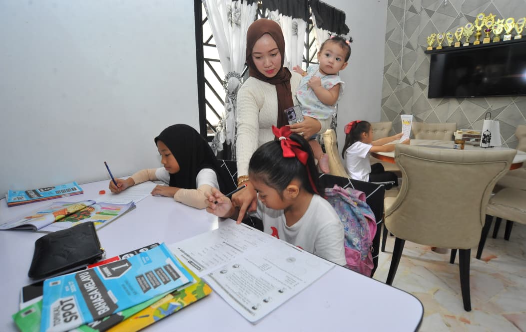 Ketika Jerebu Tutup Sekolah: Mengapa PdPR Johor Gagal Untuk 70% Murid Rendah