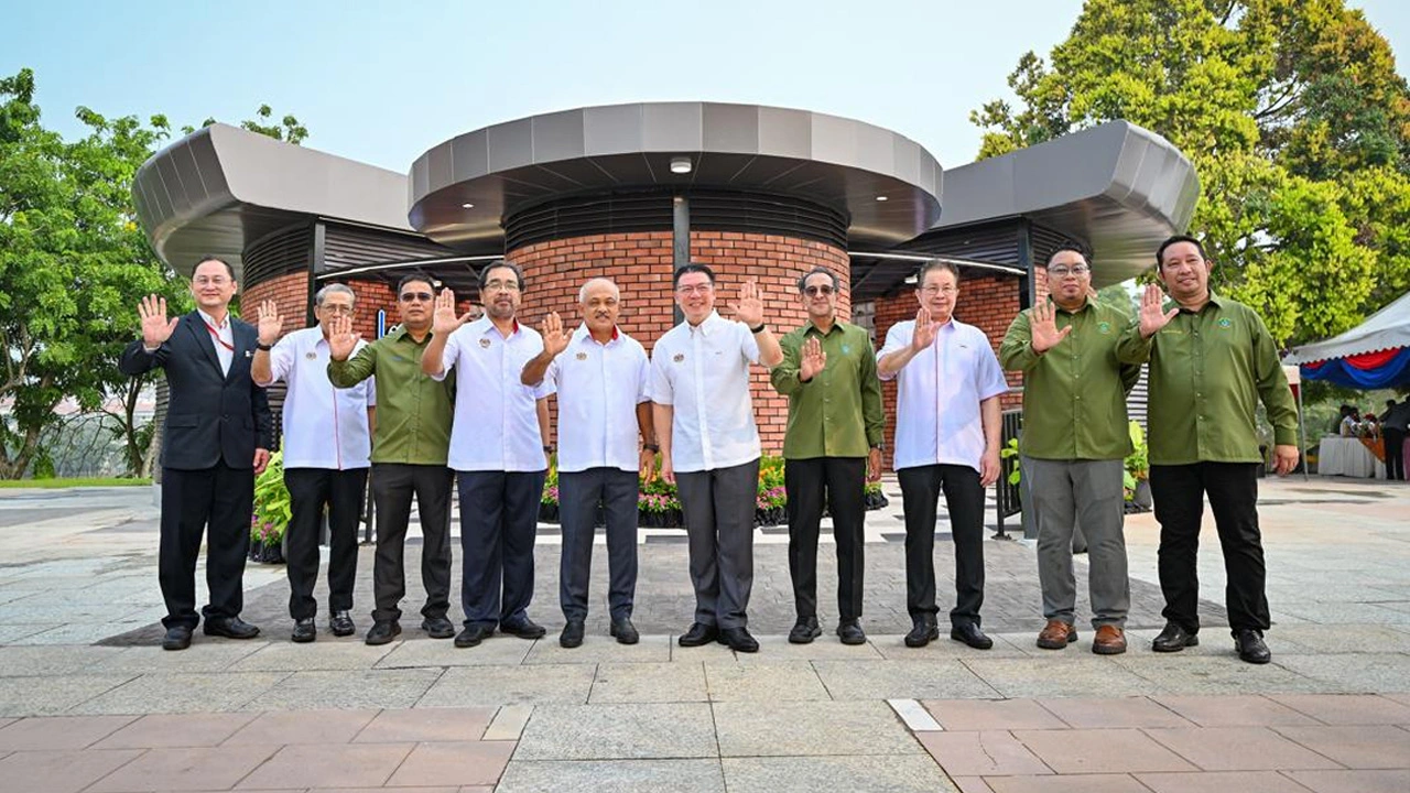 Naik Taraf Sekolah Daif: Infrastruktur Bukan Lagi Soal Kosmetik