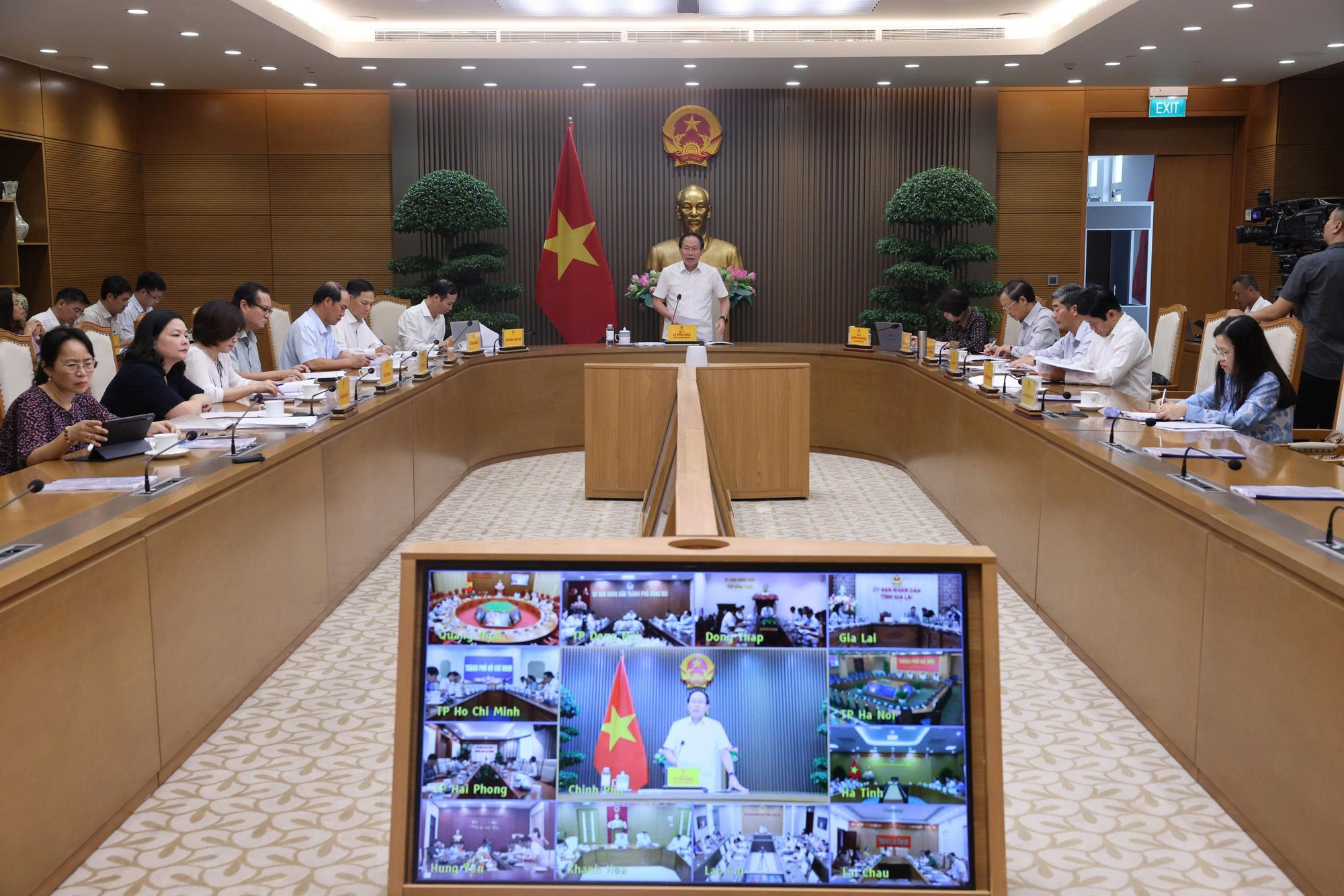 28.000 hiệu trưởng chuyển giảng dạy: Cú xoay trục đầy rủi ro và cơ hội