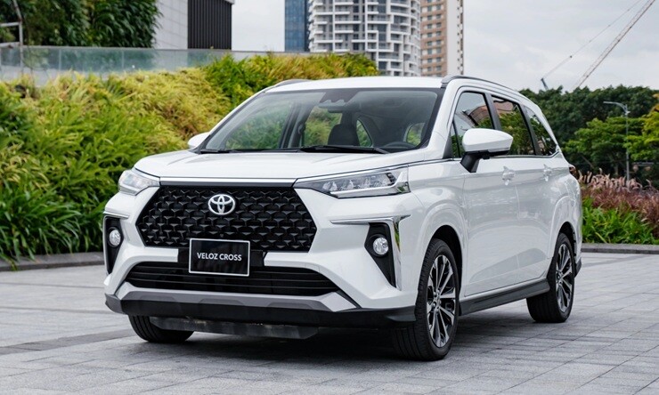 Xe 7 chỗ giảm giá hàng trăm triệu đồng: Mua ngay hay chờ?