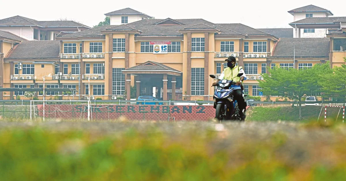Semua Sekolah di Negeri Sembilan Ditutup Susulan Jerebu: Apa Ibu Bapa Perlu Buat