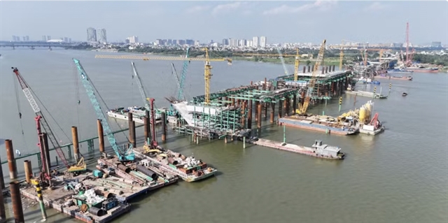 7 cầu vượt sông Hồng trước APEC: Tham vọng và rủi ro tiến độ