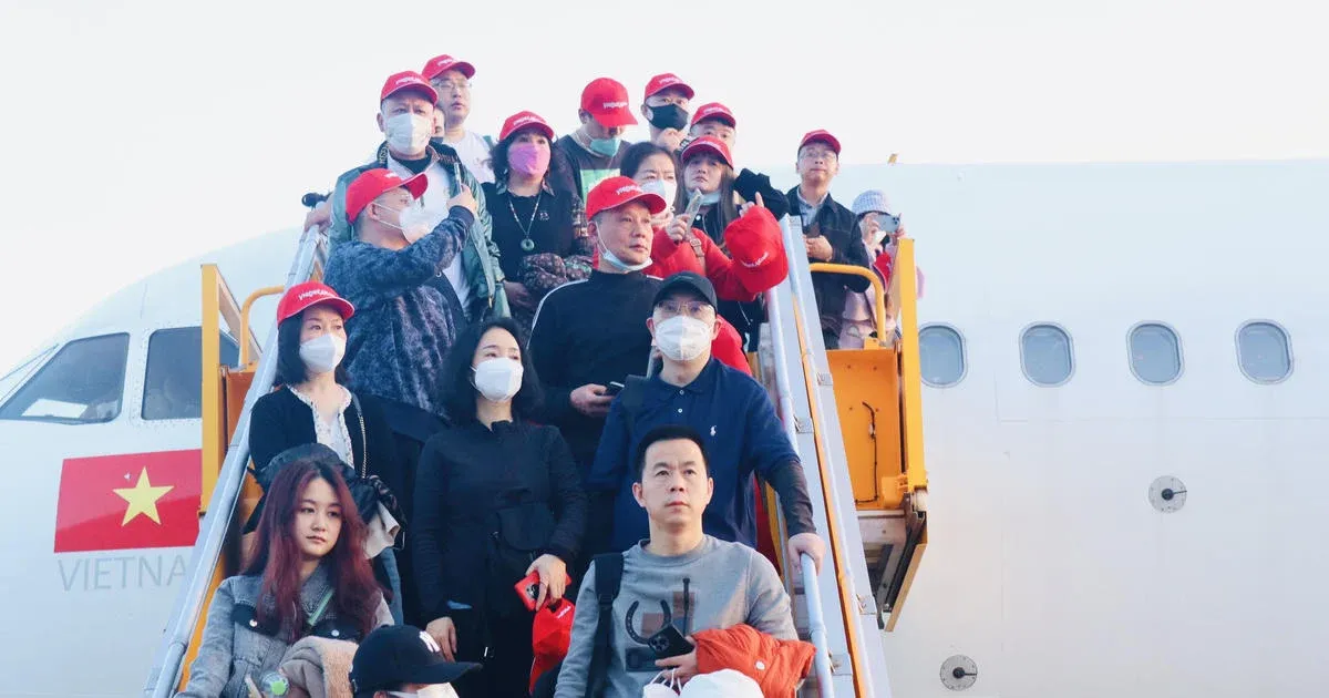 Miễn visa cho khách Trung Quốc đến Khánh Hòa: Cơ hội vàng và những điều cần biết