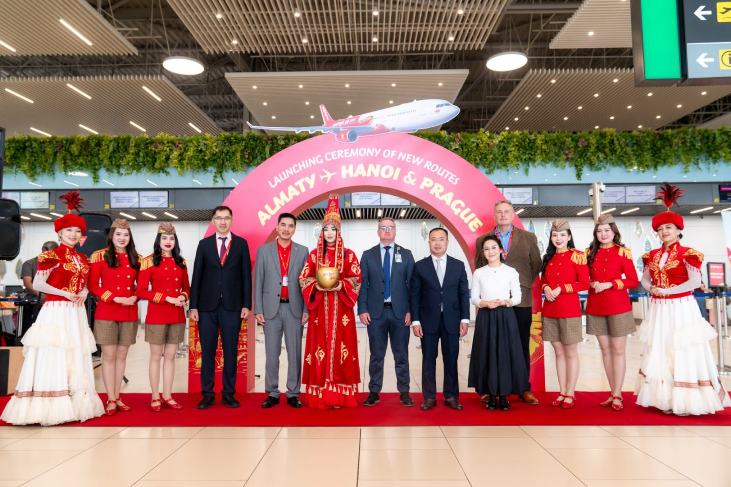Vietjet mở mạng bay Hà Nội – Almaty – Praha: bước ngoặt liên lục địa