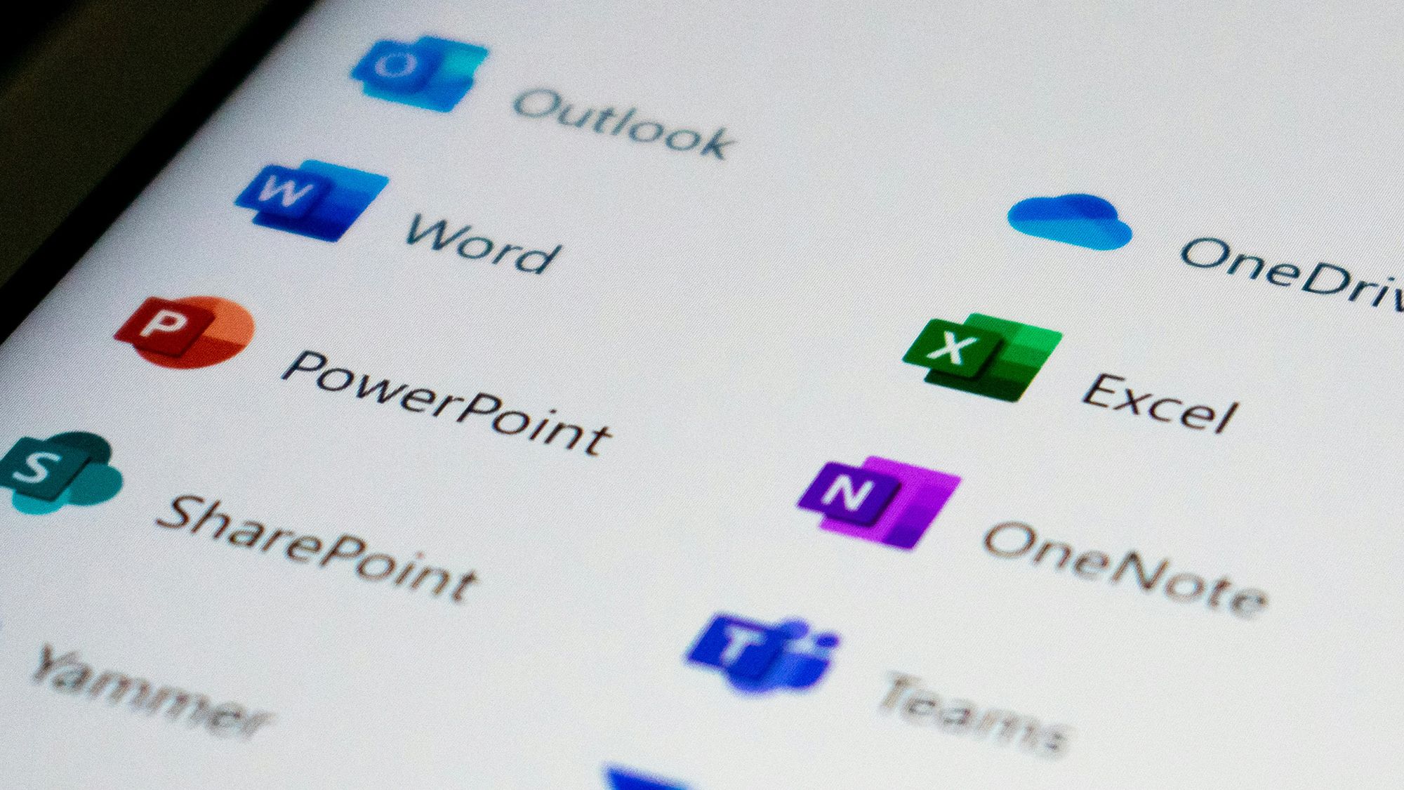 Các bản sao Office miễn phí do AI tạo đang thách thức Microsoft