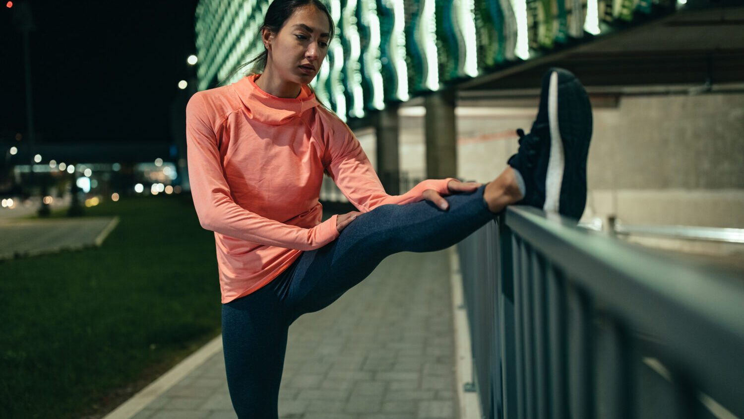 Dẫm muối để ngủ ngon: xu hướng TikTok và sự thật
