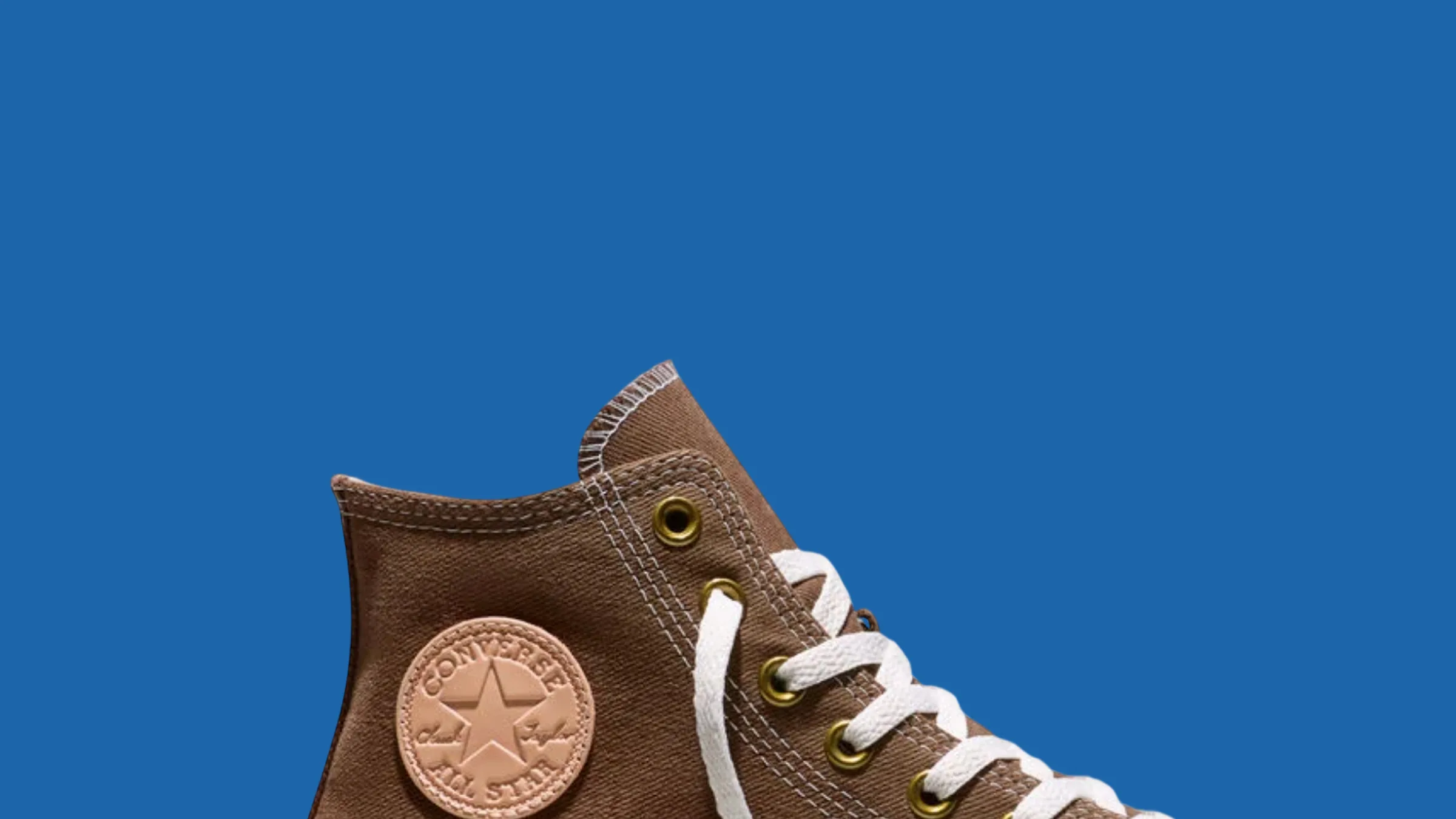 Từ sân trượt đến chiến trường: Vans và Converse khoác áo workwear quân sự