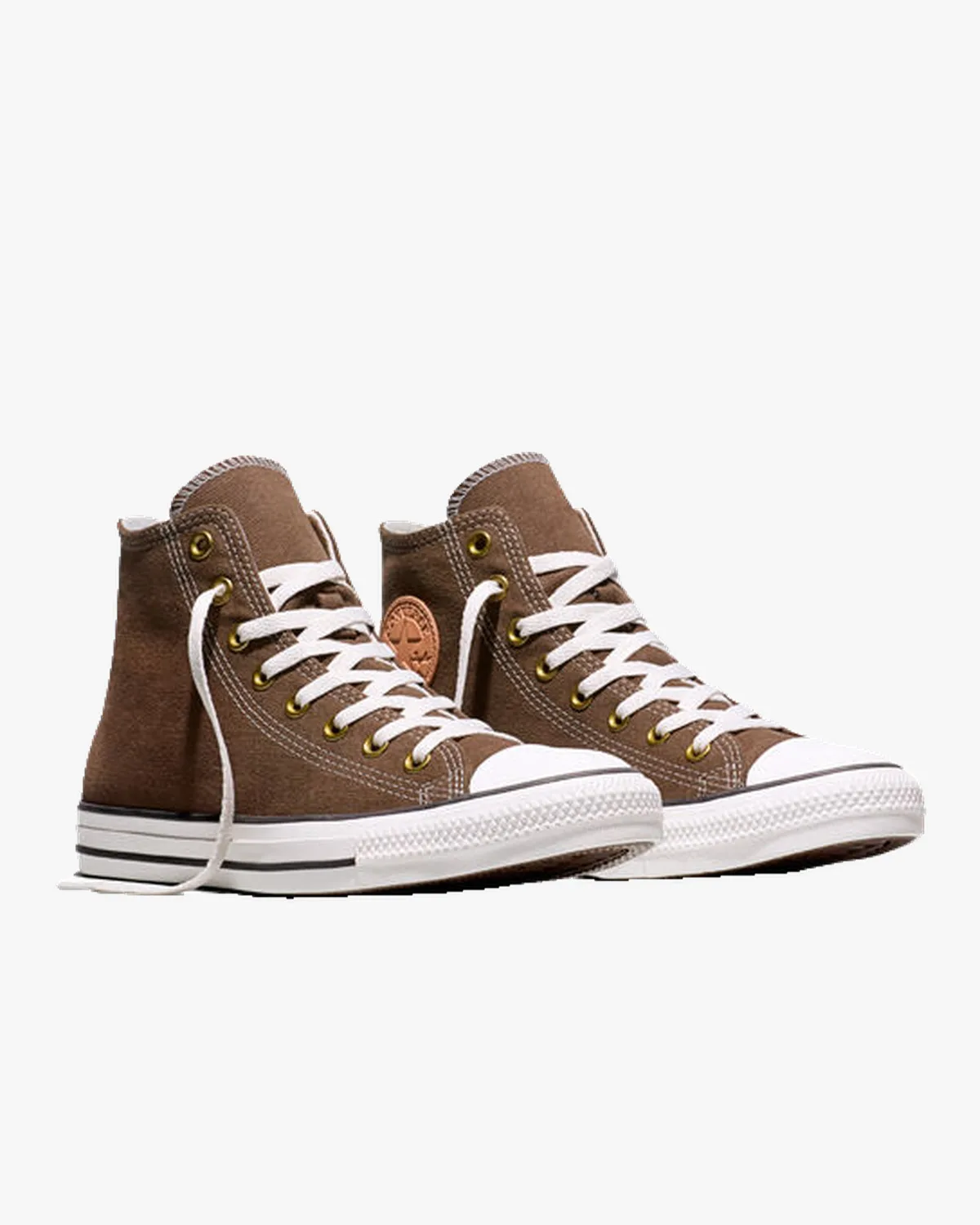 Từ sàn trượt đến công trường: sneaker di sản bước vào kỷ nguyên workwear