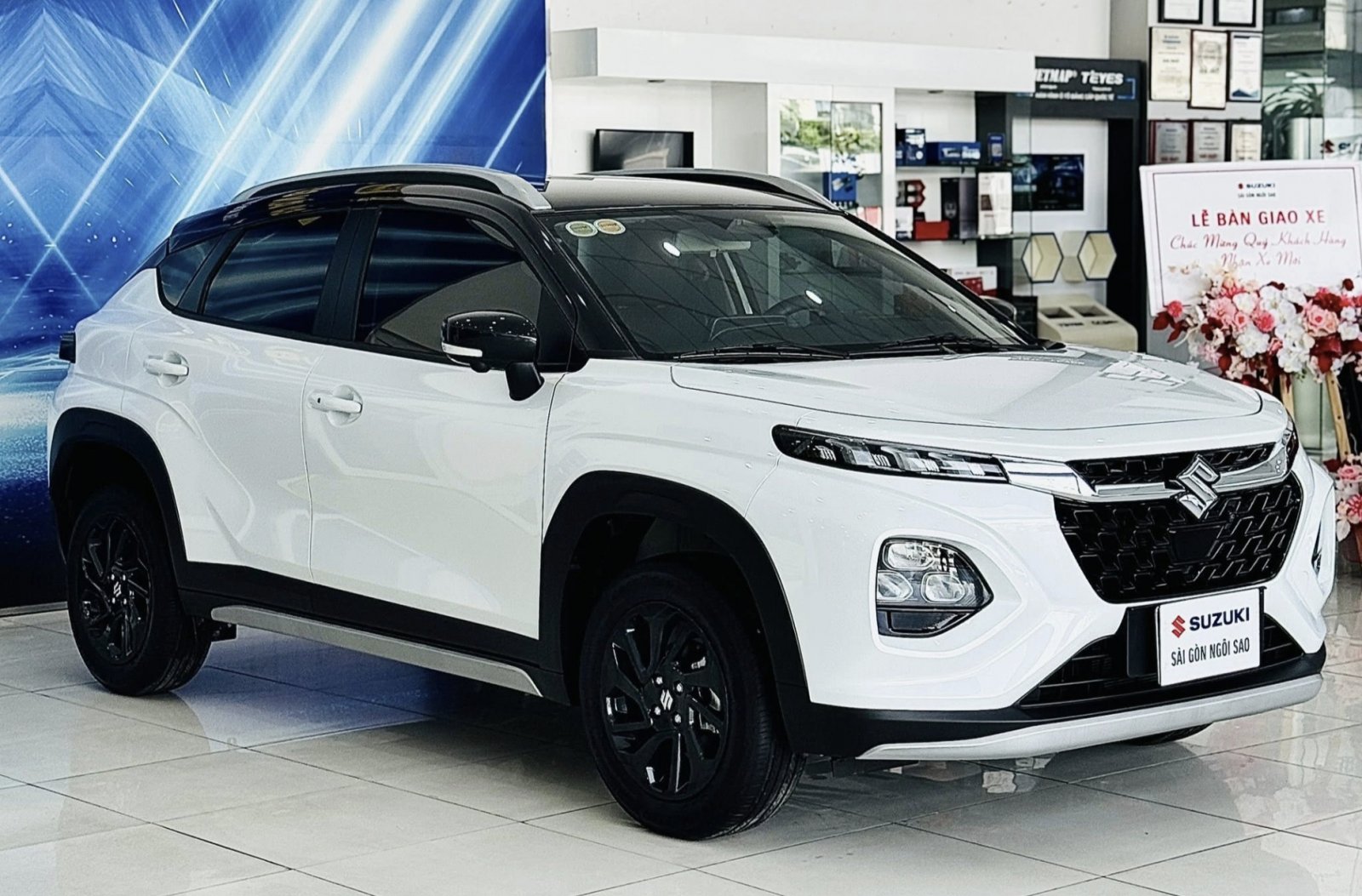 Tháng 10 xe xăng giảm giá trăm triệu: mẫu nào đáng xuống tiền?