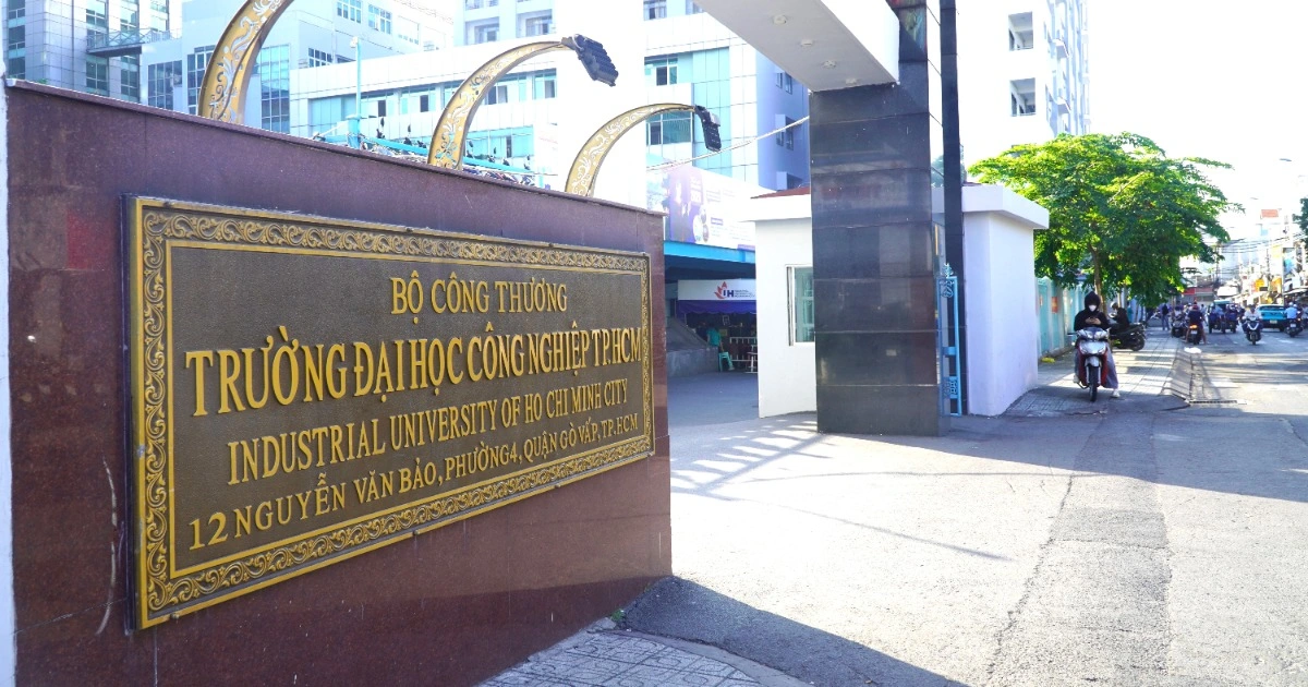Điểm rèn luyện đại học giảm đột ngột: Hiểu đúng để không mất học bổng