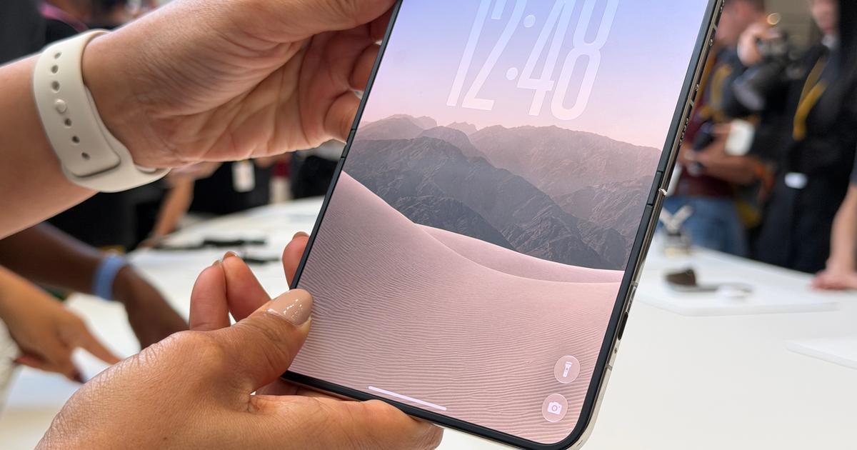 iPhone Duo giá 64,9 triệu đồng: có đáng nâng cấp từ iPhone thường?