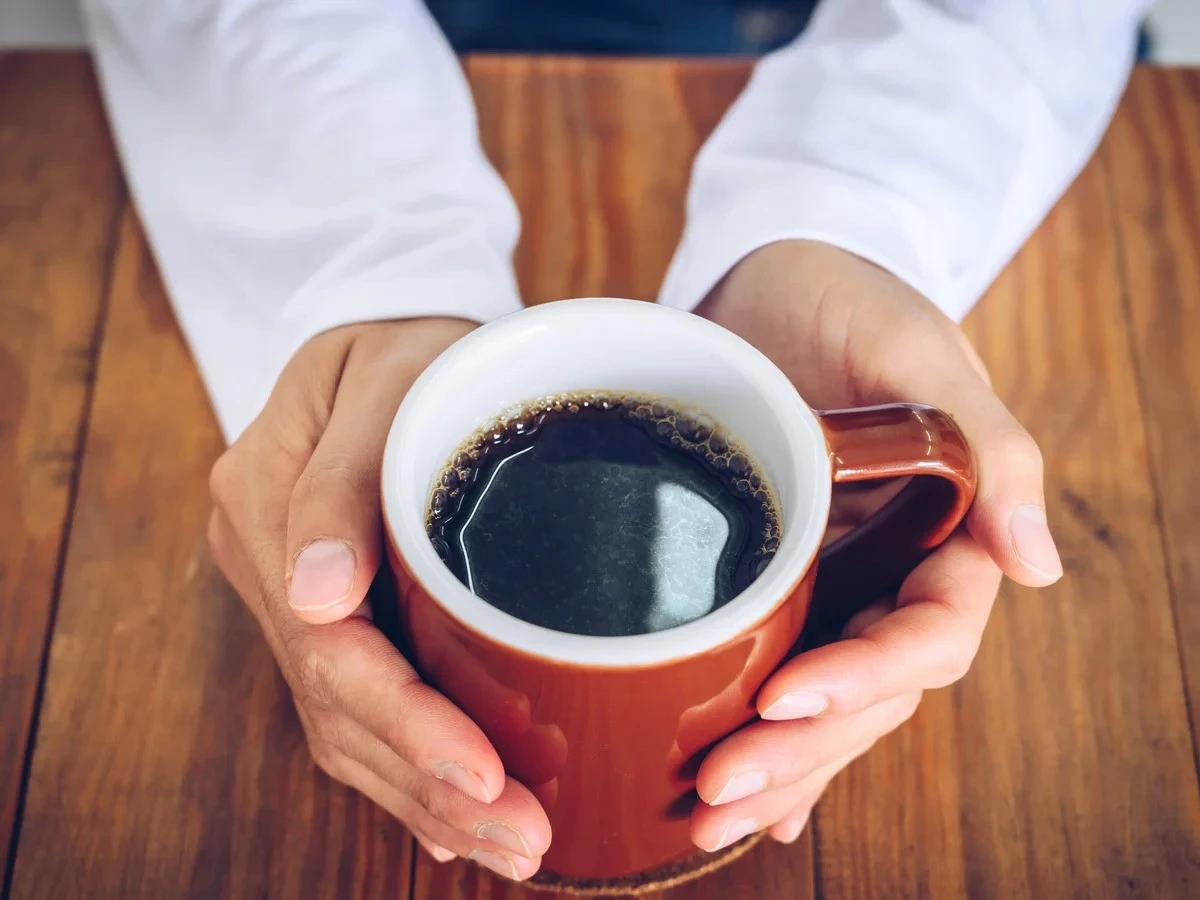 Cà phê không phải thủ phạm: Gan bị hại bởi những gì bạn cho vào cốc