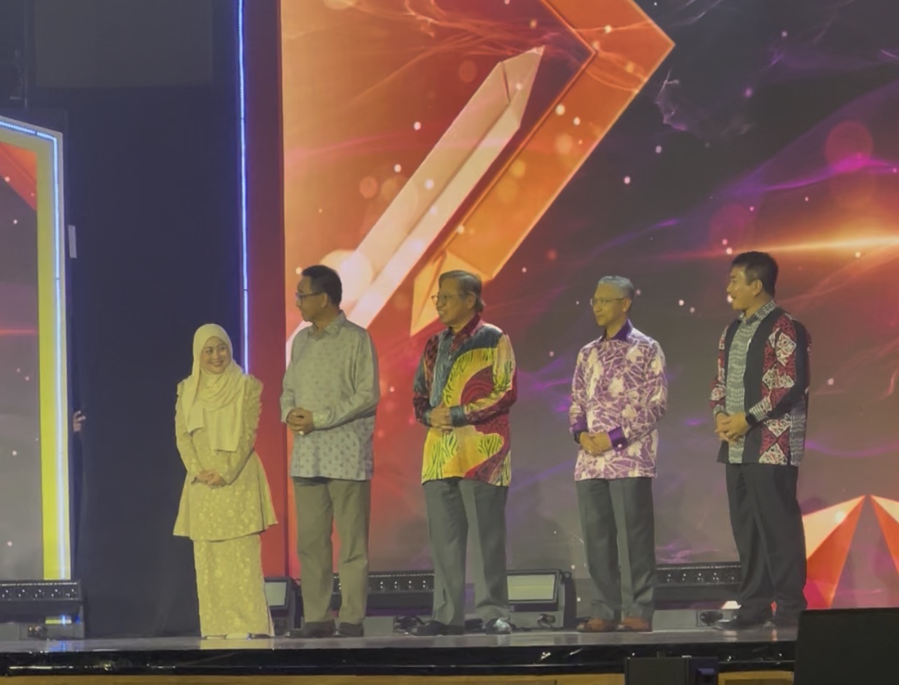 Dua Juara Nyanyian Baharu dan Rahsia Teknik Vokal Mereka