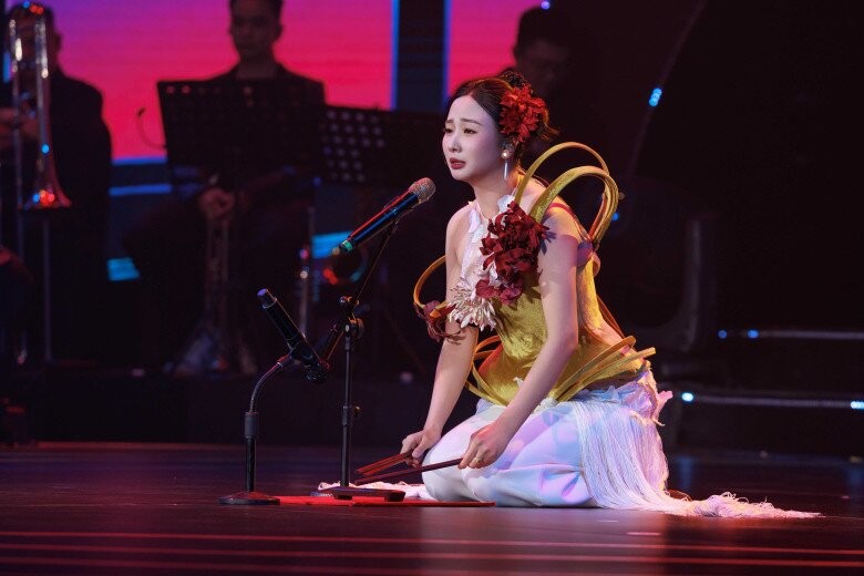Liveshow 2 Sao Mai: Khi giám khảo bất đồng làm nóng sân khấu