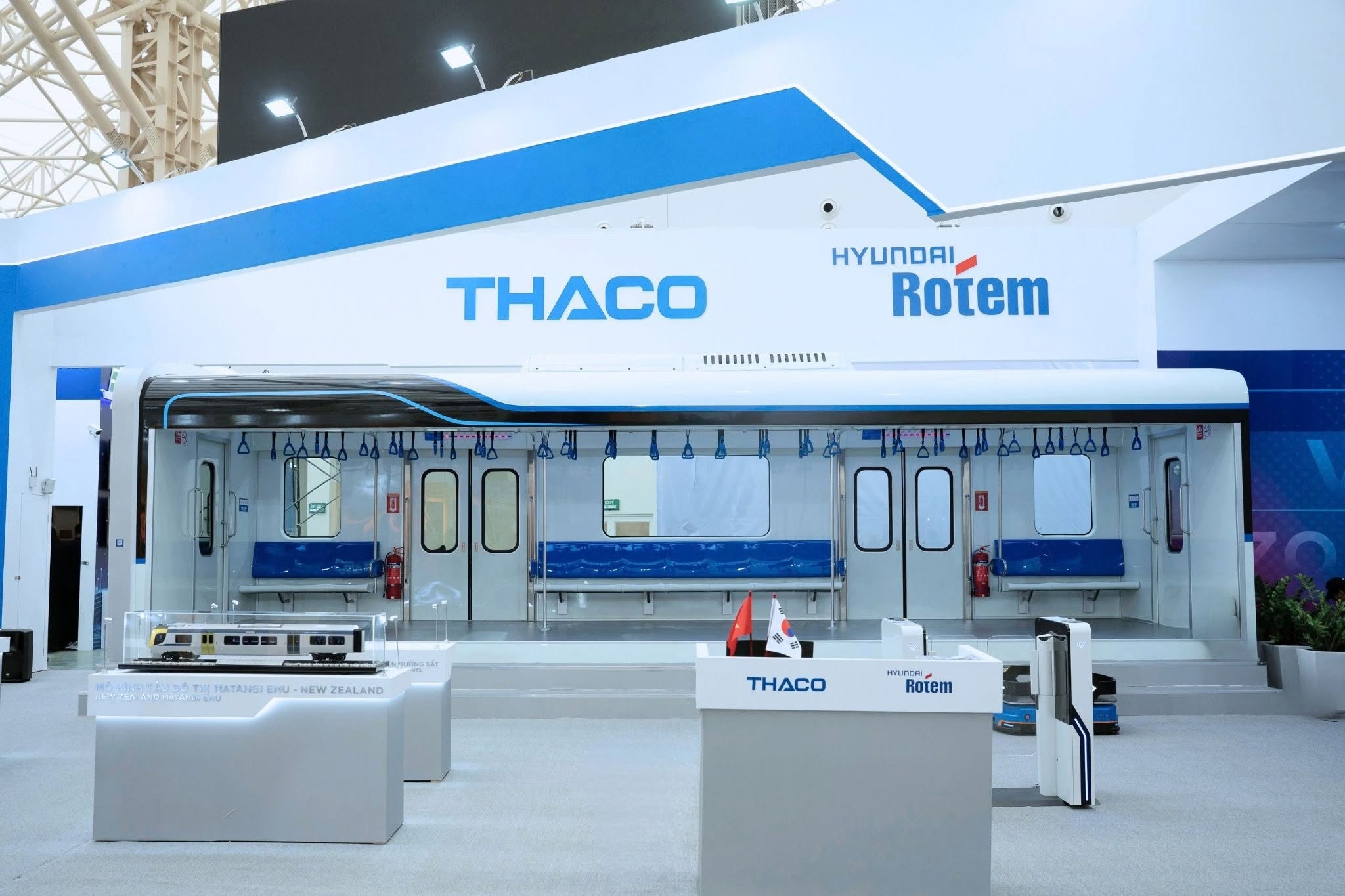 Tỷ phú Trần Bá Dương và Phạm Nhật Vượng: cuộc đua đường sắt hiện đại