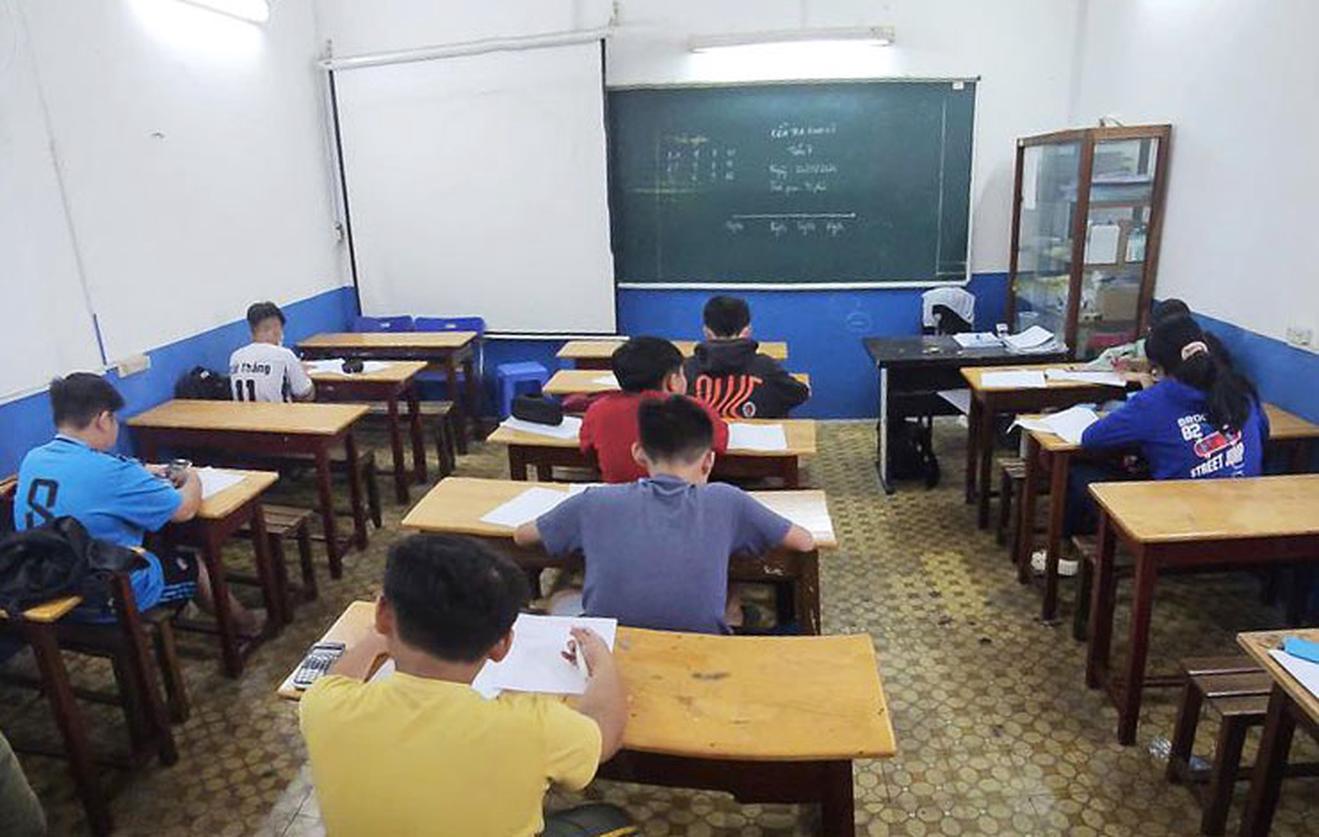 Các tỉnh siết chặt quản lý học thêm và xử lý ép buộc học sinh