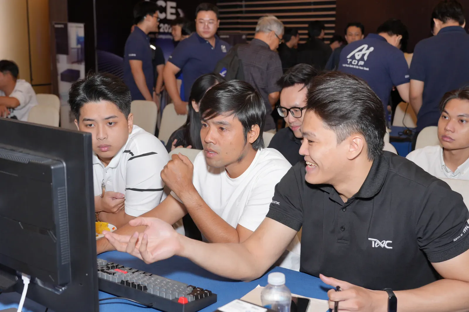 GIGABYTE AI TOP ATOM 64GB: Mở khóa Local AI trên máy tính để bàn