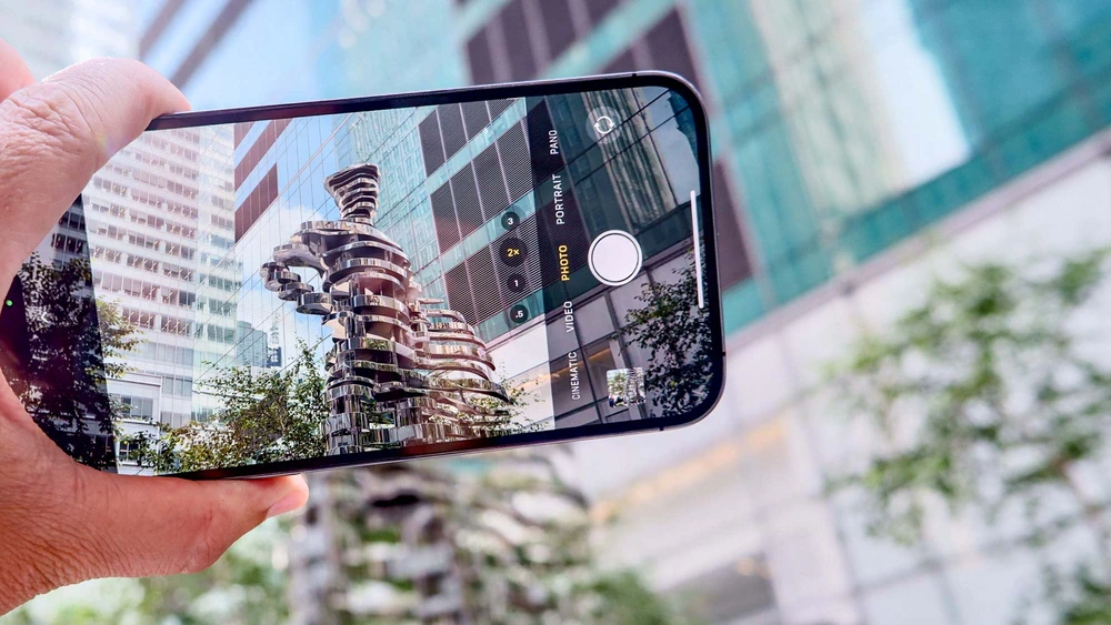 Cứu ảnh lỗi bố cục với AI trên iOS, Android và OPPO A7 Pro