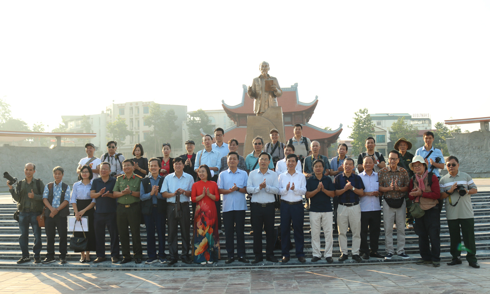 Trại sáng tác nhiếp ảnh và mỹ thuật: Cơ hội khám phá phong cách mới qua workshop chuyên ngành