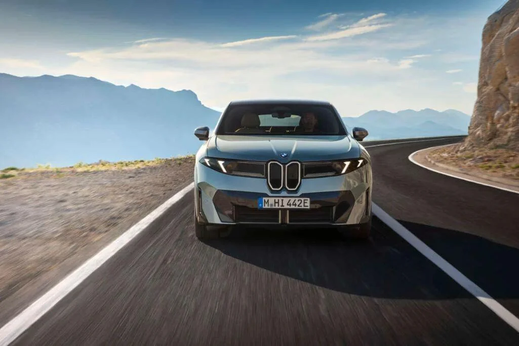 BMW iX4 mới: SUV coupe điện Neue Klasse thách thức phân khúc cao cấp