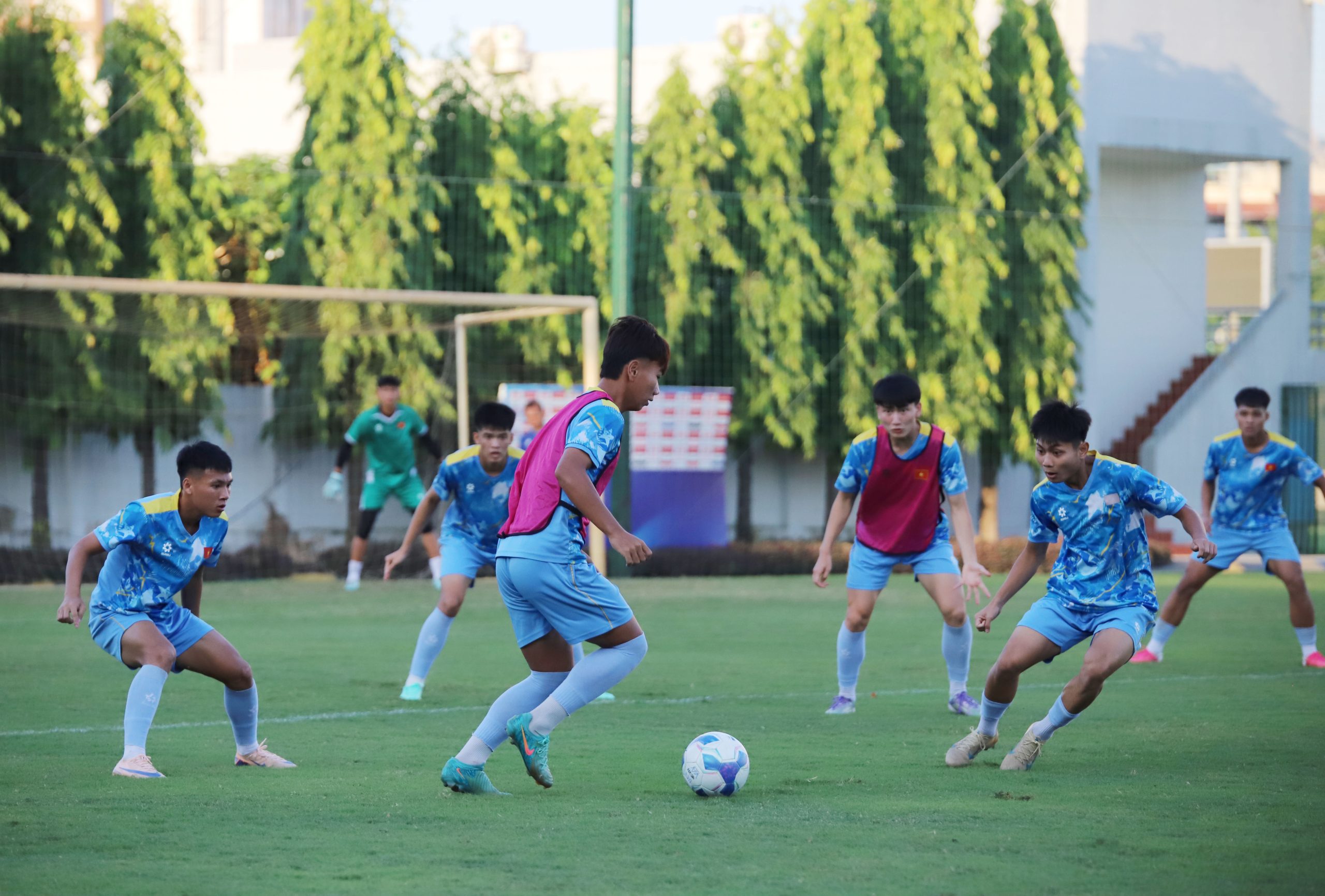 Chiến lược huấn luyện U17 Việt Nam: Từ Hàn Quốc đến UAE