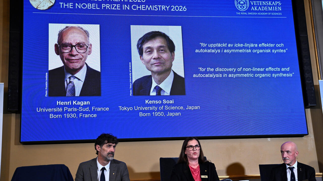 Giải Nobel Hóa học tôn vinh tổng hợp hữu cơ bất đối xứng