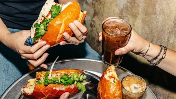 Từ phố Tây Sơn đến Manhattan: Ẩm thực vỉa hè Việt chinh phục thực khách Mỹ