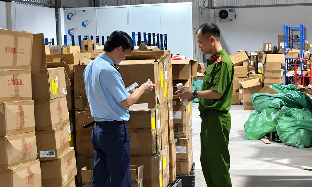 233.000 mỹ phẩm không rõ nguồn gốc bị tịch thu: Cảnh báo khẩn cho người dùng