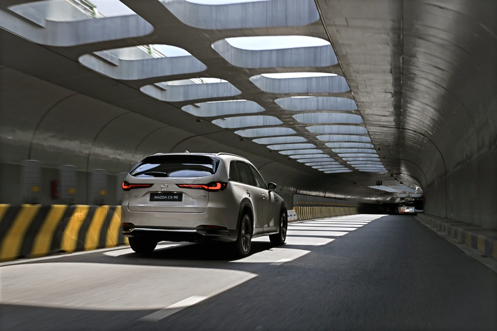 Mazda CX-90: SUV hạng D hybrid nhập khẩu Nhật cho doanh nhân